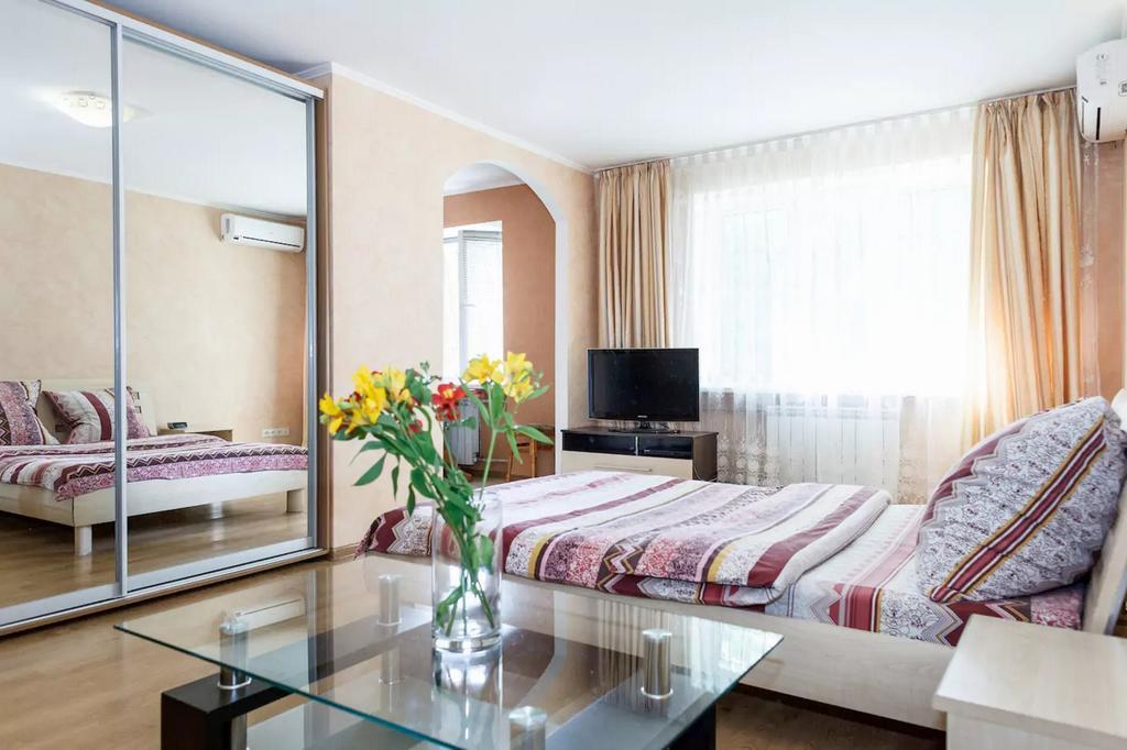 Apartment In Zaporozhye. Antica Zaporizhia エクステリア 写真