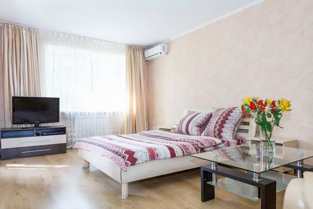 Apartment In Zaporozhye. Antica Zaporizhia エクステリア 写真